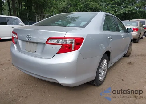 2012 Toyota Camry Se/Le/Xle z USA, uszkodzony, nr VIN 4T4BF1FK0CR271791